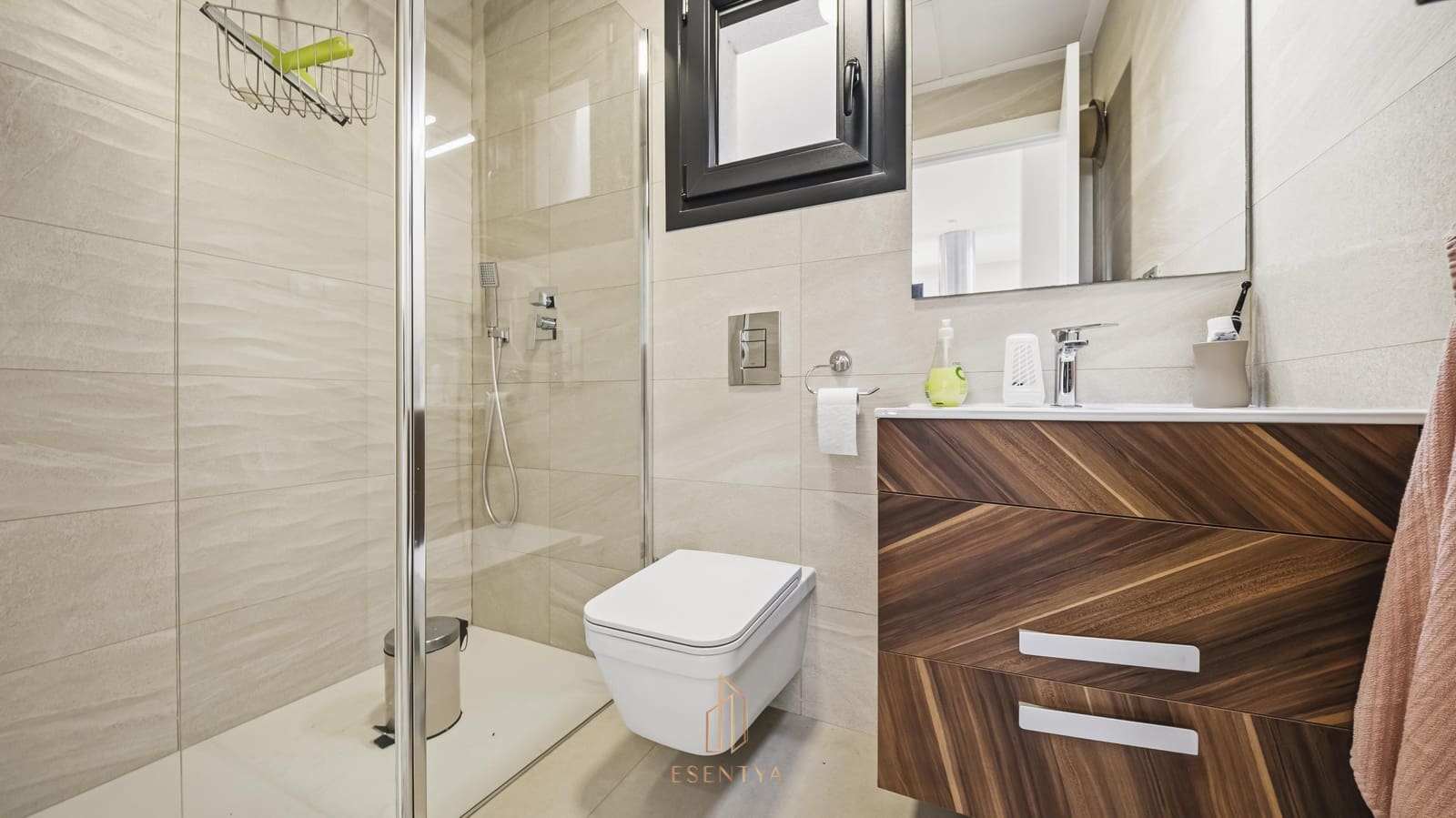 Chalet de 3 habitaciones en Daya Vieja en venta con piscina garaje - 375.000 € (Ref: 9934386)