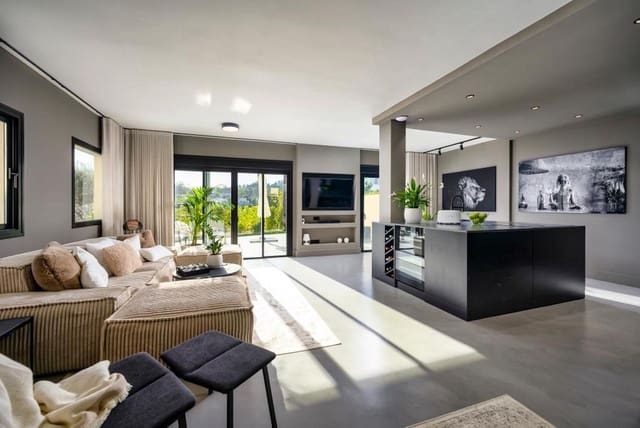 3 bedroom Townhouse for holiday rental in La Quinta, Benahavís with pool garage - € 8,000 (Ref: 9101312)
