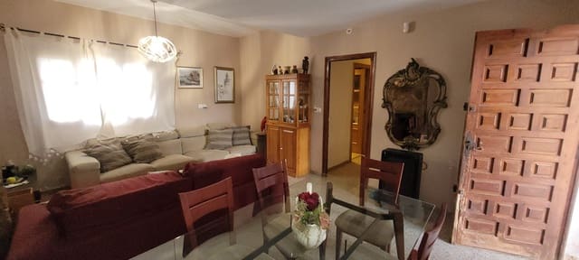 4 quarto Moradia para venda em Macastre com piscina garagem - 165 000 € (Ref: 10074608)
