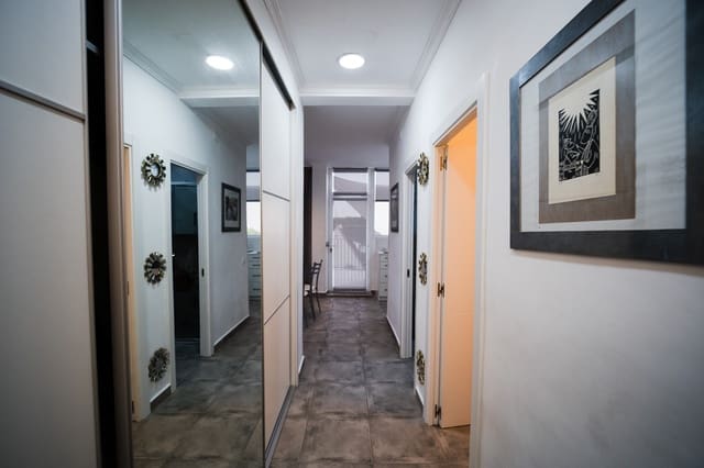 Pareado de 2 habitaciones en La Cañada, Paterna en venta - 349.000 € (Ref: 10074611)
