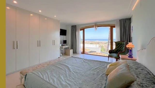 4 soveværelse Villa til salg i Dénia med swimmingpool garage - € 4.000.000 (Ref: 9267550)