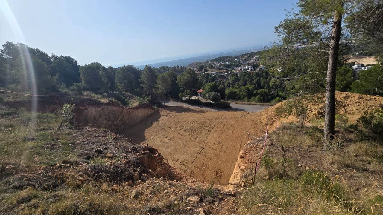 Grunde uden byggetilladelser til salg i Borriol - € 290.000 (Ref: 9301504)