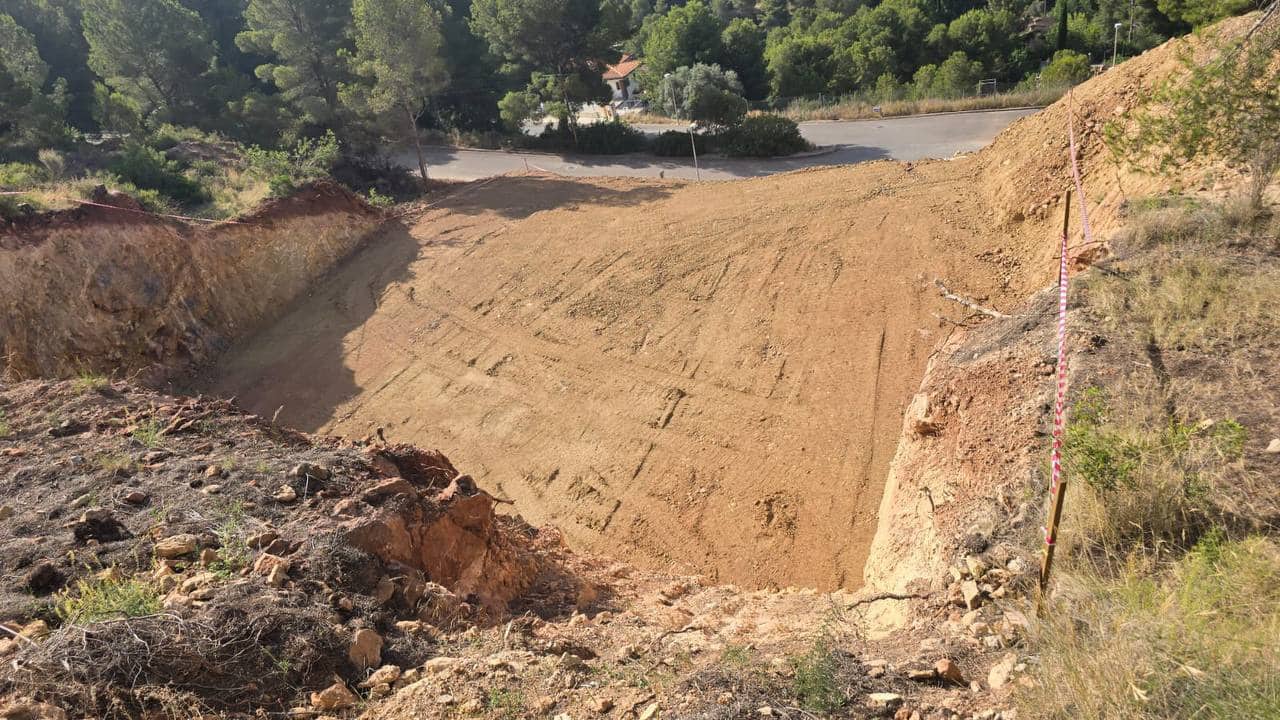 Grunde uden byggetilladelser til salg i Borriol - € 290.000 (Ref: 9301504)