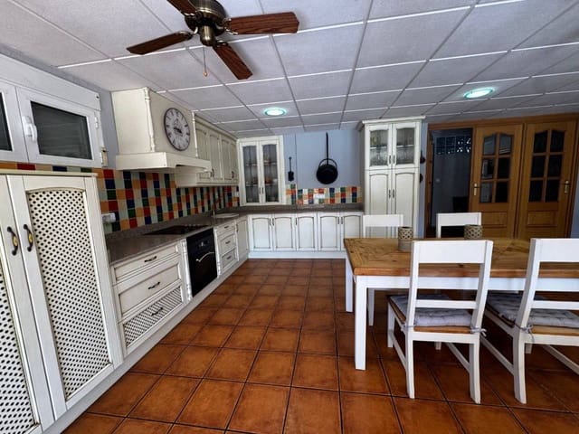 Chalet de 5 habitaciones en Muchamiel / Mutxamel en venta con piscina garaje - 450.000 € (Ref: 9315183)