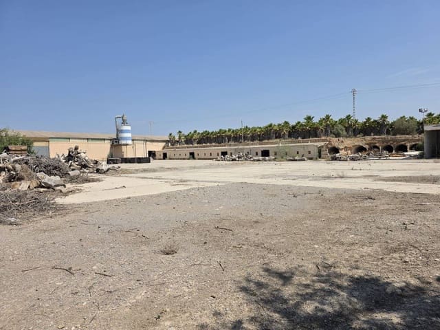 Commercial for sale in Domeño - € 750,000 (Ref: 9319832)