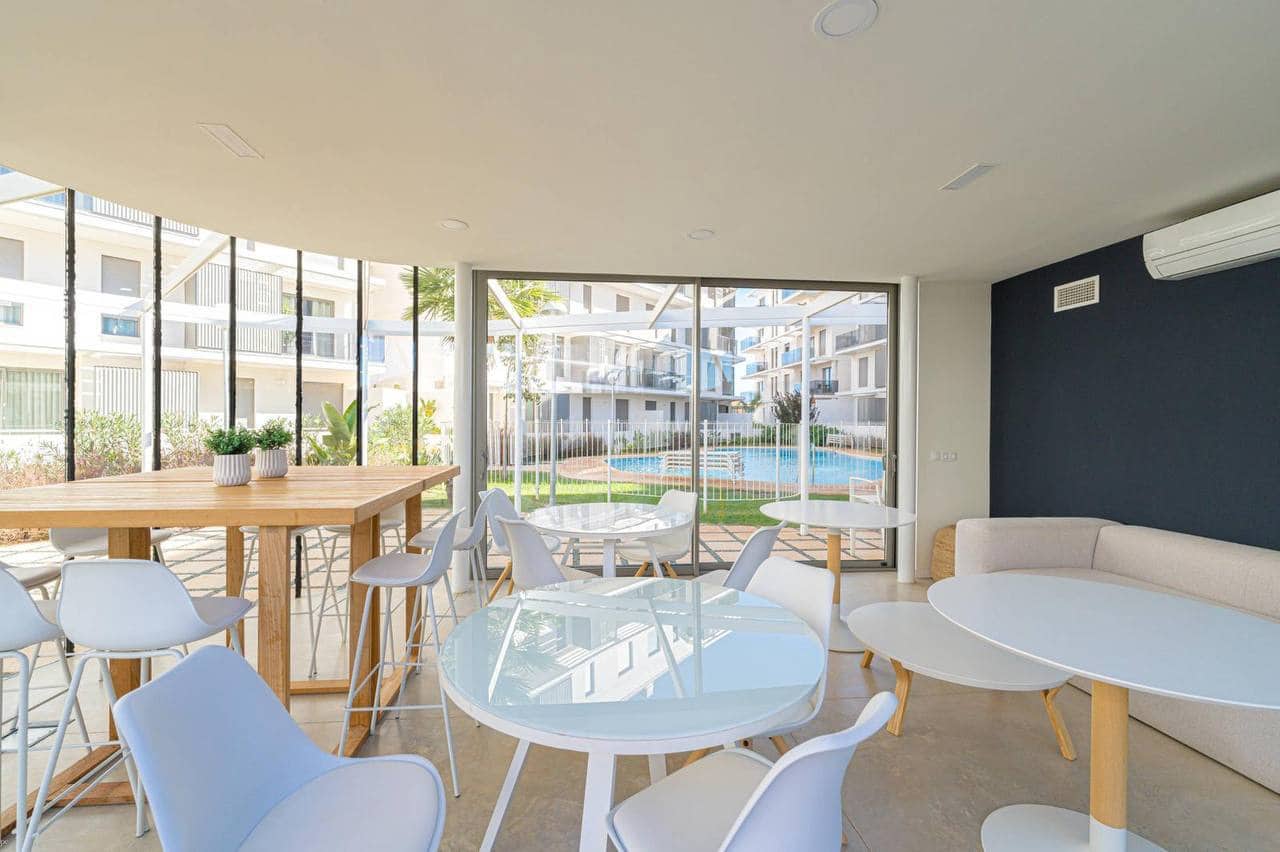 2 bedroom Apartment for sale in Denia with pool garage - € 430,000 (Ref: 9319885)
