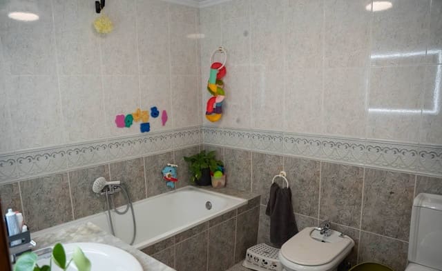 4 slaapkamer Appartement te koop in Torrent - € 280.000 (Ref: 9361793)