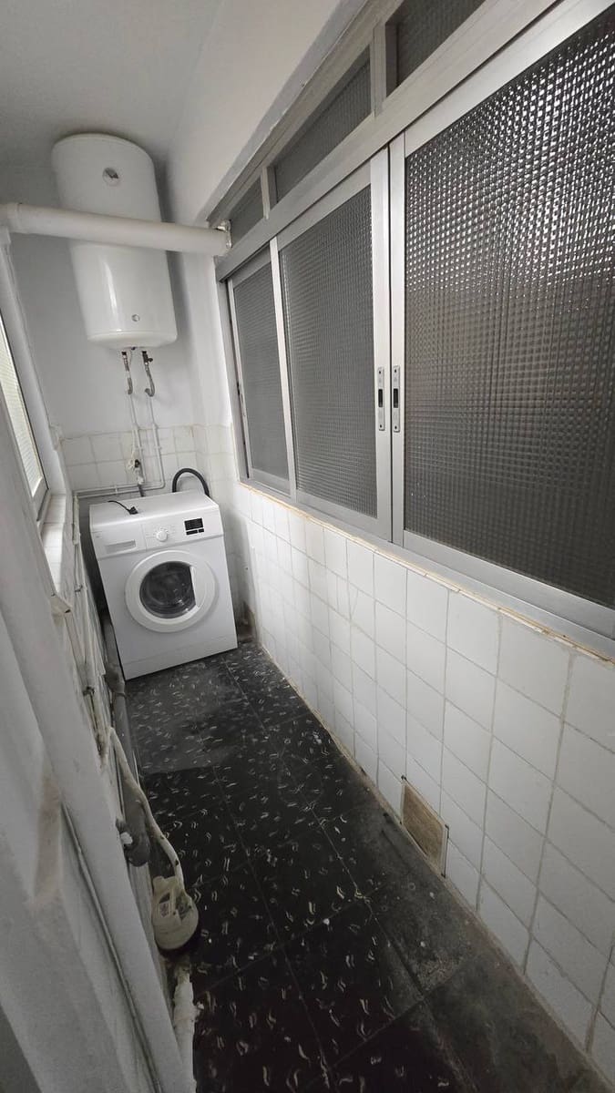 3 bedroom Apartment for sale in Valencia city - € 210,000 (Ref: 9400314)