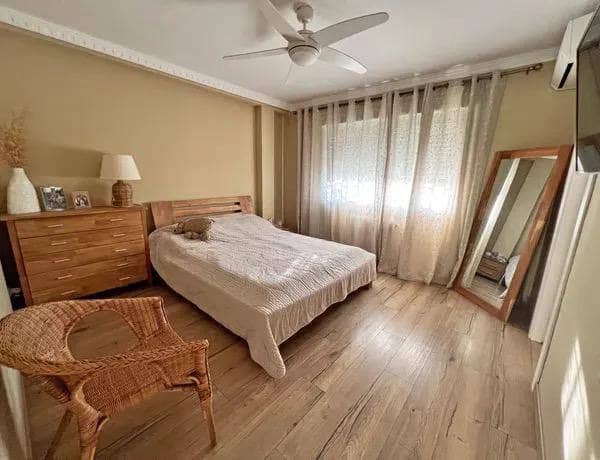 5 soverom Villa til salgs i Alzira med svømmebasseng garasje - € 385 000 (Ref: 9402479)