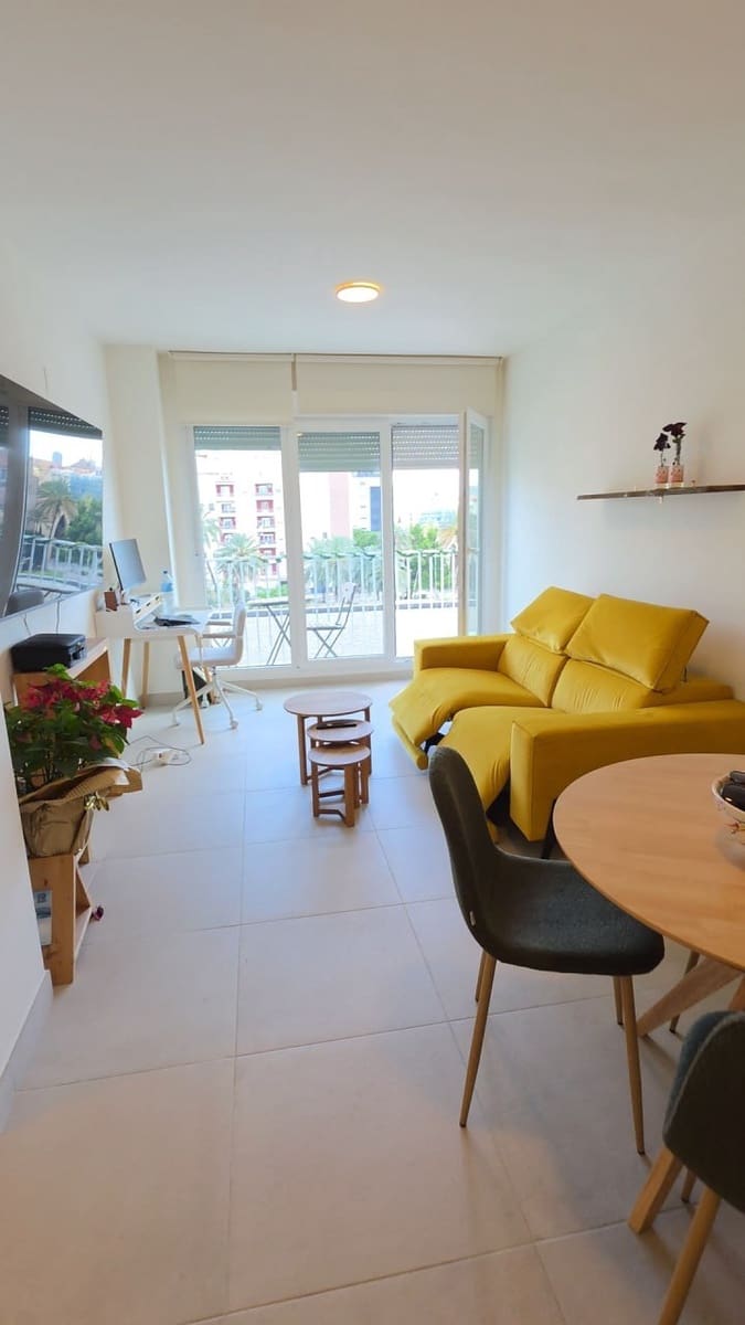1 bedroom Apartment for rent in Valencia city with garage - € 2,600 (Ref: 9850523)