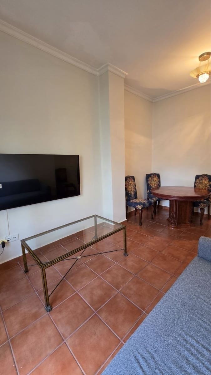 2 bedroom Apartment for rent in Valencia city - € 1,600 (Ref: 9854329)