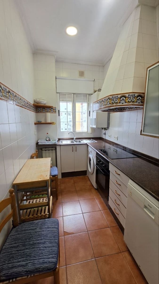2 bedroom Apartment for rent in Valencia city - € 1,600 (Ref: 9854329)
