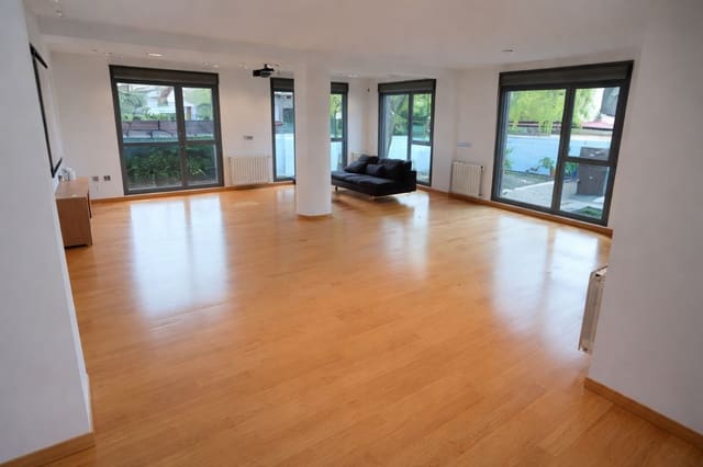 7 quarto Moradia para venda em L'Eliana com piscina garagem - 920 000 € (Ref: 9937195)