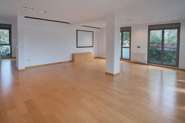 7 quarto Moradia para venda em L'Eliana com piscina garagem - 920 000 € (Ref: 9937195)