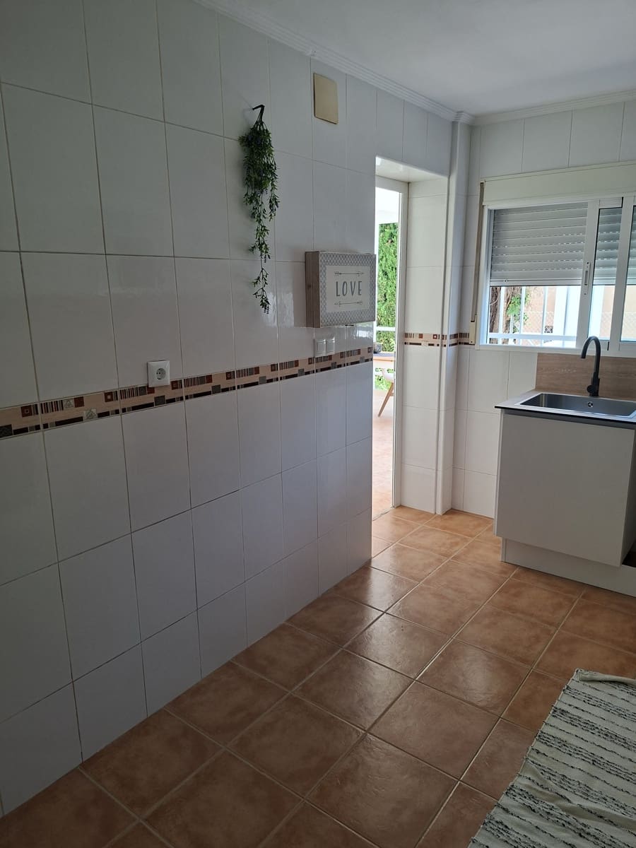 4 sypialnia Willa na sprzedaż w L'Eliana z basenem garażem - 590 000 € (Ref: 9941494)
