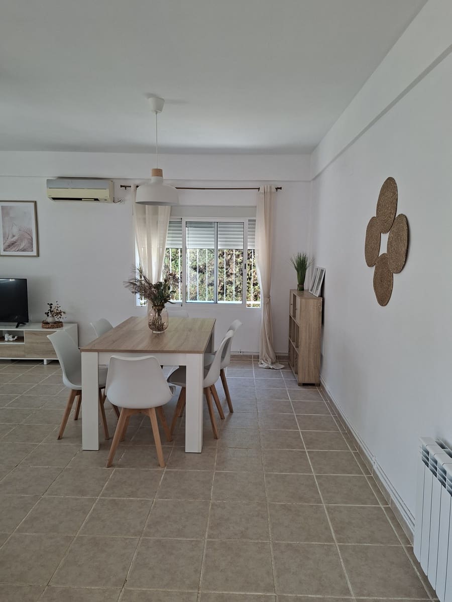 4 sypialnia Willa na sprzedaż w L'Eliana z basenem garażem - 590 000 € (Ref: 9941494)