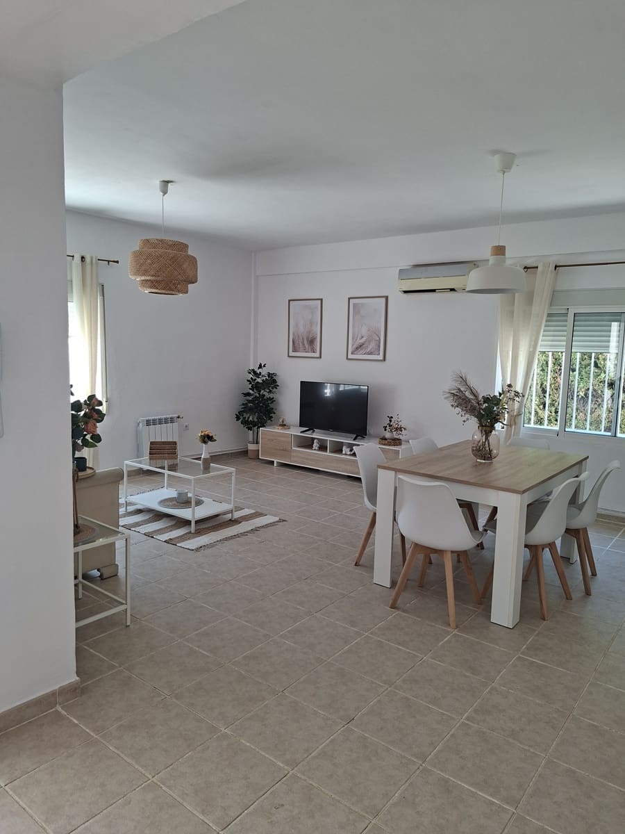 4 sypialnia Willa na sprzedaż w L'Eliana z basenem garażem - 590 000 € (Ref: 9941494)