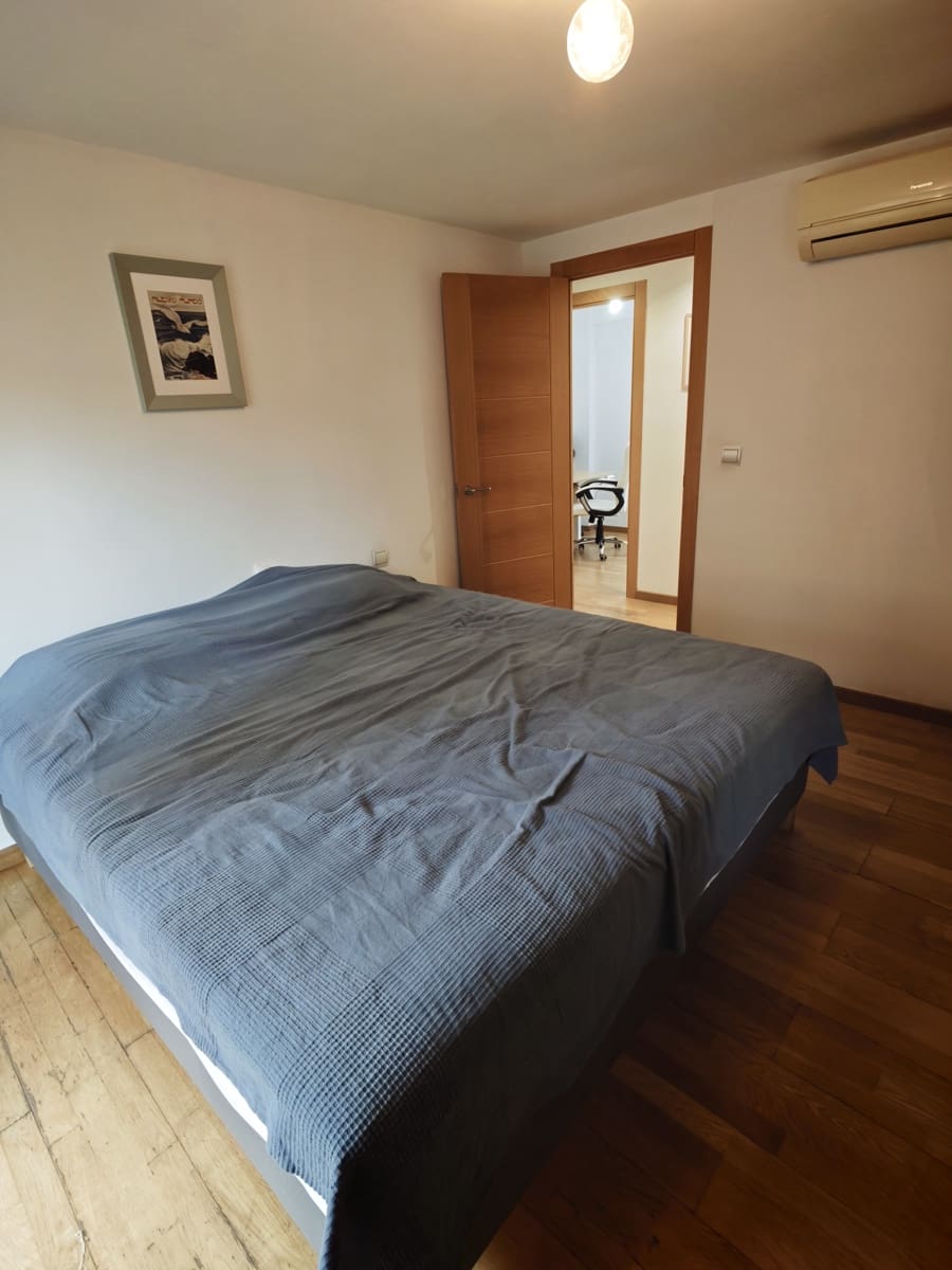 3 bedroom Apartment for rent in Valencia city - € 1,200 (Ref: 9948505)