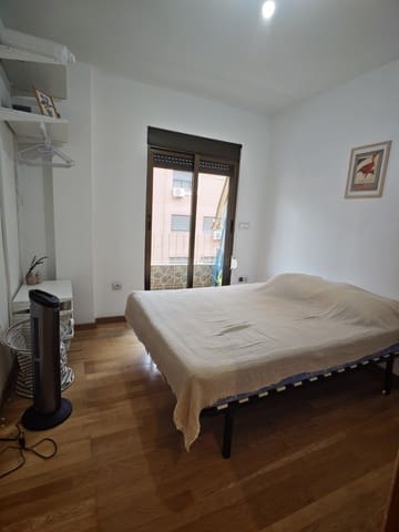Appartement de 3 chambres à louer à Benicalap, Valence ville - 1 200 € (Ref: 9948505)