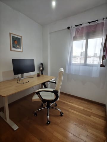 Appartement de 3 chambres à louer à Benicalap, Valence ville - 1 200 € (Ref: 9948505)