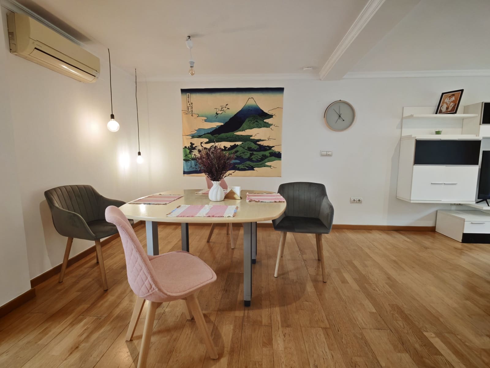 3 bedroom Apartment for rent in Valencia city - € 1,200 (Ref: 9948505)
