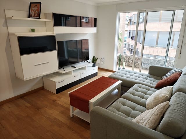 Appartement de 3 chambres à louer à Benicalap, Valence ville - 1 200 € (Ref: 9948505)