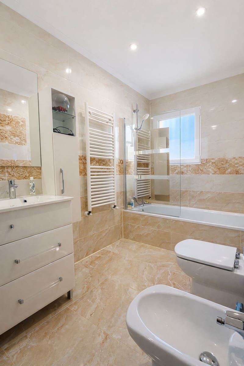 5 sypialnia Willa na sprzedaż w Calpe / Calp z basenem - 795 000 € (Ref: 9948808)