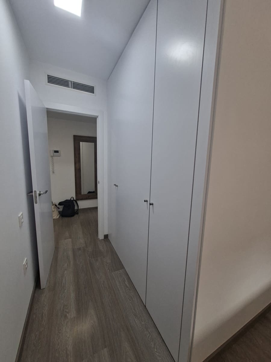 3 slaapkamer Appartement te huur in Valencia stad met garage - € 3.000 (Ref: 9970894)