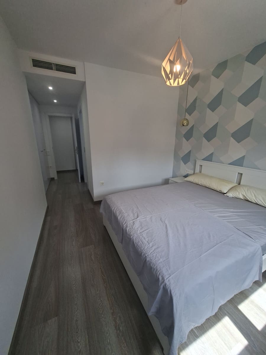 3 slaapkamer Appartement te huur in Valencia stad met garage - € 3.000 (Ref: 9970894)