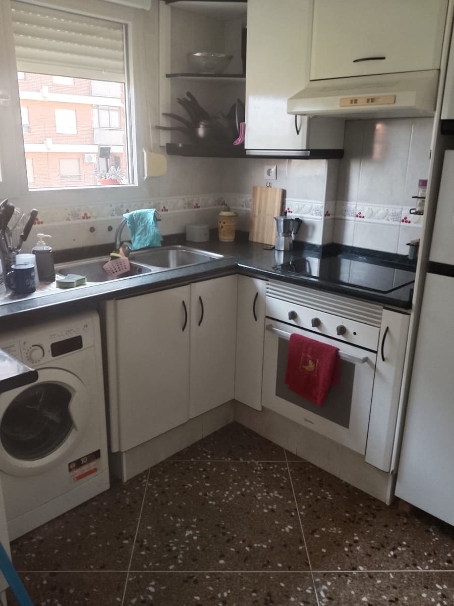 3 slaapkamer Appartement te koop in Valencia stad - € 198.000 (Ref: 9971428)