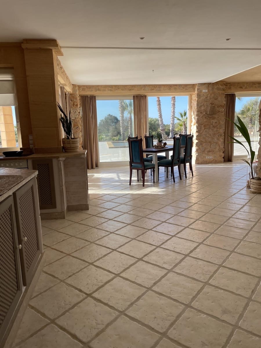 3 soveværelse Finca/Landehus til salg i Sa Coma med swimmingpool - € 1.333.000 (Ref: 9073798)