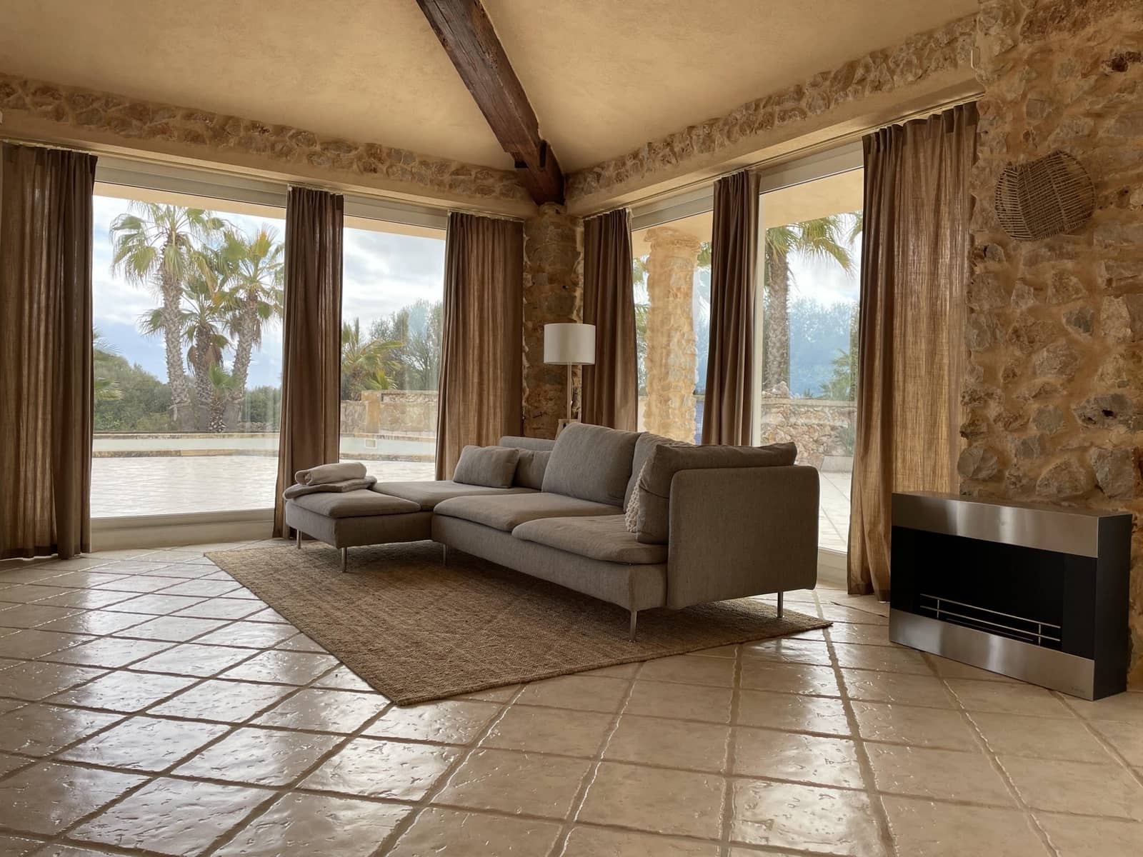 3 soveværelse Finca/Landehus til salg i Sa Coma med swimmingpool - € 1.333.000 (Ref: 9073798)