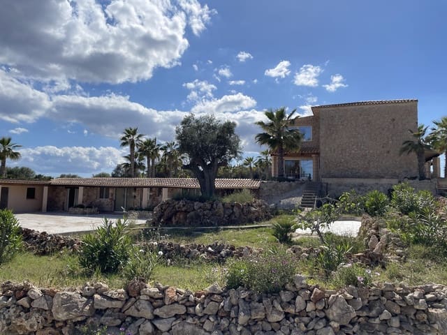 3 soveværelse Finca/Landehus til salg i Sa Coma, Sant Llorenç des Cardassar med swimmingpool - € 1.333.000 (Ref: 9073798)