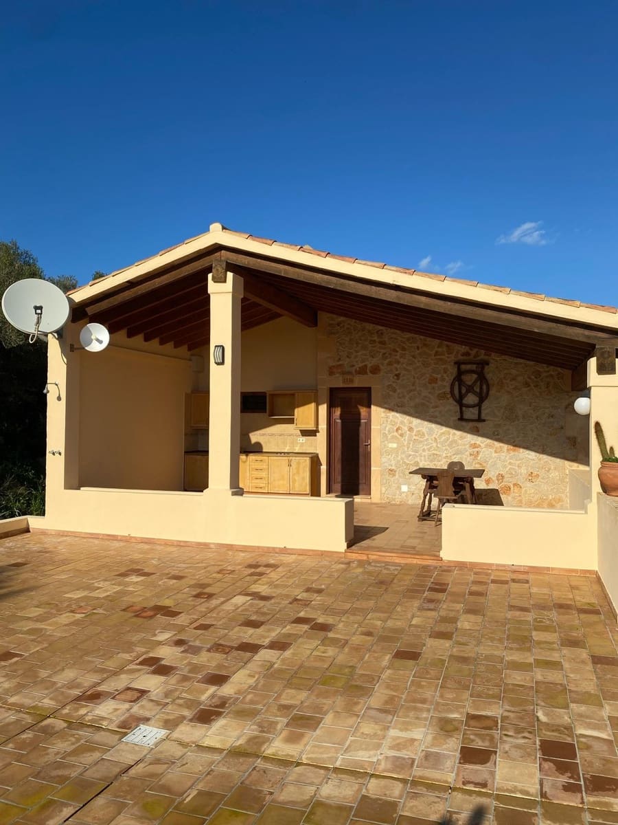 3 slaapkamer Finca/Landhuis te koop in Son Carrio met zwembad - € 1.850.000 (Ref: 9074078)