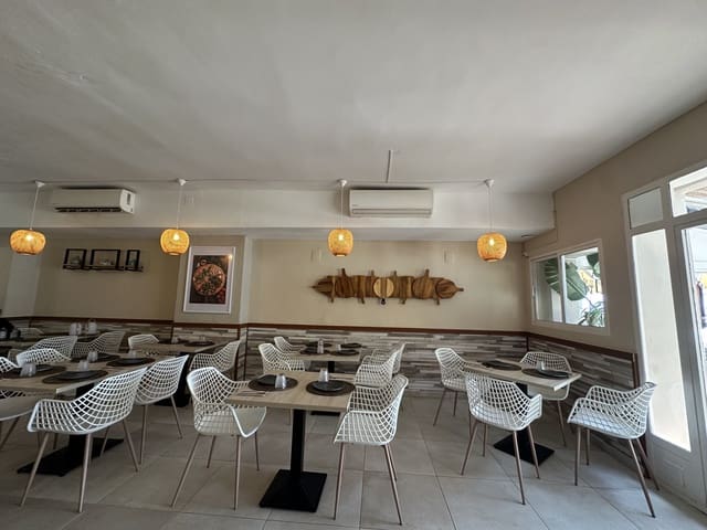 Business for sale in Levante - Playa Fossa, Calpe / Calp - € 150,000 (Ref: 9072384)