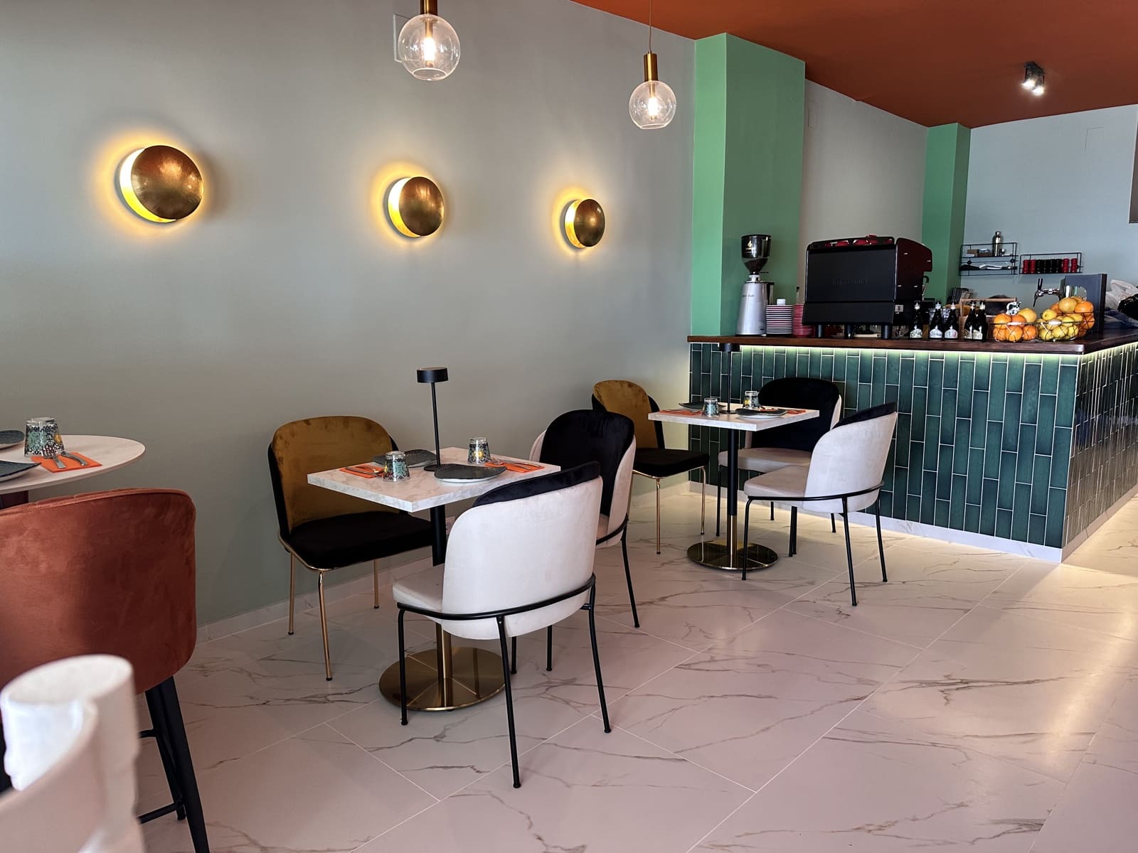 Azienda in vendita in Calpe / Calp - 175.000 € (Rif: 9072384)