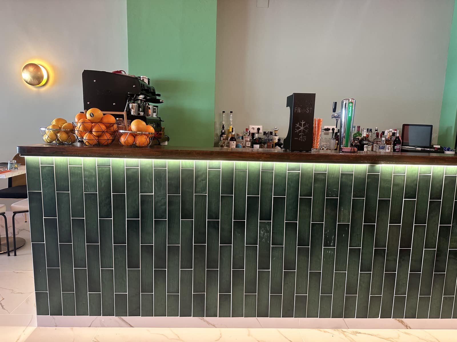 Azienda in vendita in Calpe / Calp - 175.000 € (Rif: 9072384)