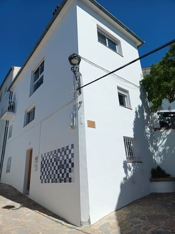 4 soveværelse Semi-Rækkehus til salg i Genalguacil med swimmingpool garage - € 165.000 (Ref: 9117445)