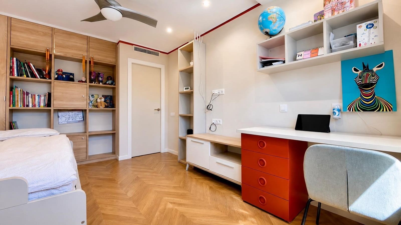 5 chambre Villa/Maison à vendre à Playa de San Juan avec piscine garage - 950 000 € (Ref: 10019220)