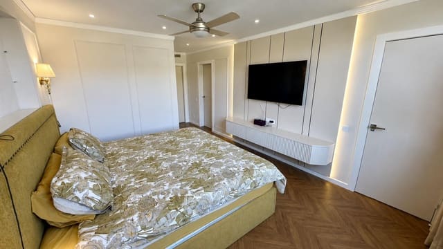 5 bedroom Villa for sale in Playa de San Juan, Alicante / Alacant city with pool garage - € 950,000 (Ref: 10019220)