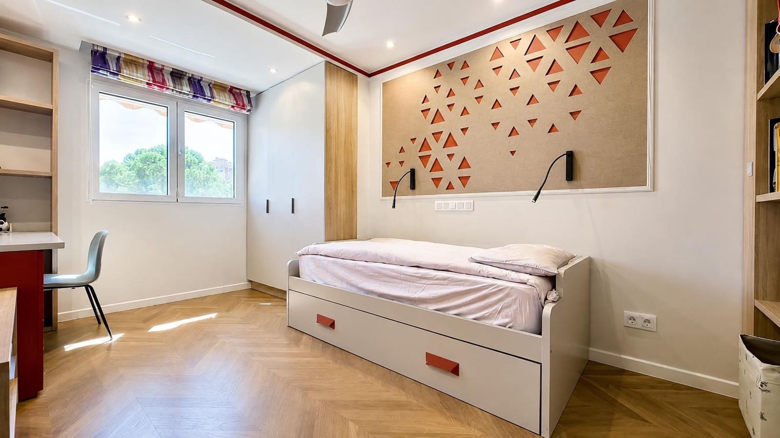 5 chambre Villa/Maison à vendre à Playa de San Juan avec piscine garage - 950 000 € (Ref: 10019220)