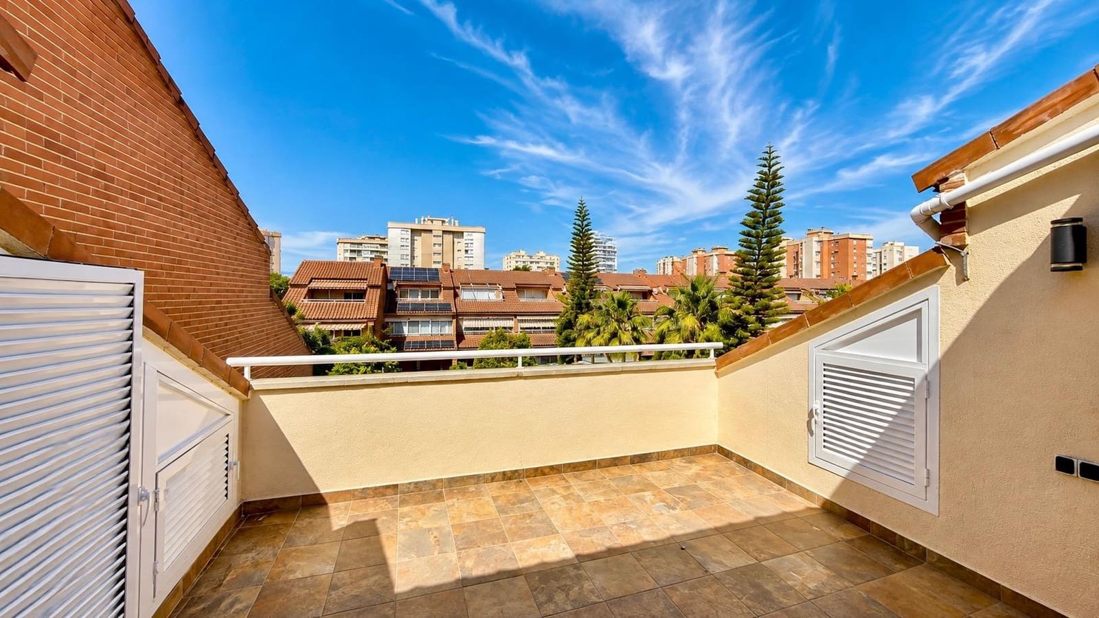 5 chambre Villa/Maison à vendre à Playa de San Juan avec piscine garage - 950 000 € (Ref: 10019220)