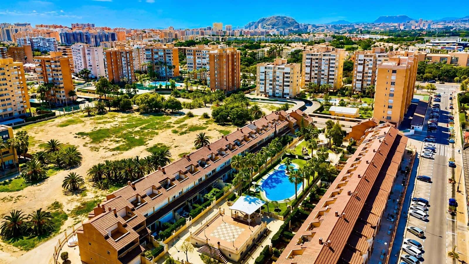 5 chambre Villa/Maison à vendre à Playa de San Juan avec piscine garage - 950 000 € (Ref: 10019220)