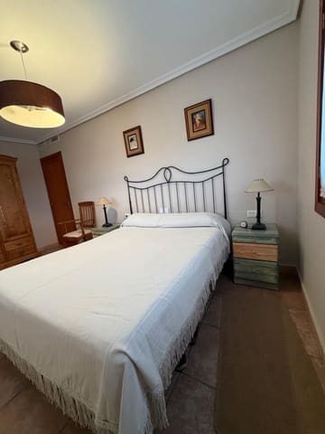 4 makuuhuone Huvila vuokrattavana paikassa Almarda, Sagunto / Sagunt mukana uima-altaan 
autotalli - 2 500 € (Ref: 10035451)