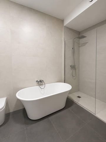 Apartamento de 3 habitaciones en Arrancapins, València ciudad en alquiler - 1.550 € (Ref: 10047406)