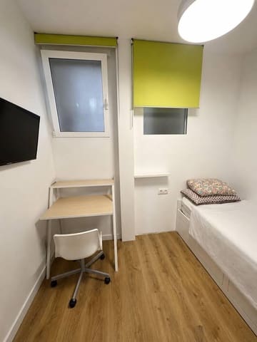 Apartamento de 3 habitaciones en Arrancapins, València ciudad en alquiler - 1.550 € (Ref: 10047406)