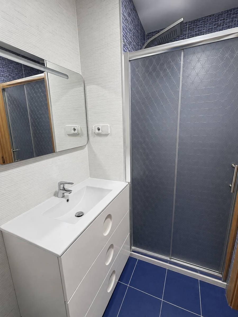 Apartamento de 3 habitaciones en València ciudad en alquiler con garaje - 1.550 € (Ref: 10047406)