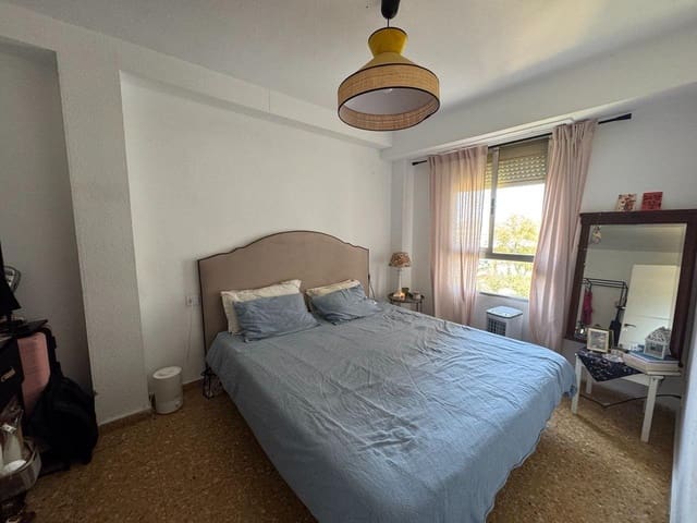 3 sypialnia Mieszkanie na sprzedaż w Na Rovella, Miasto Walencja - 247 000 € (Ref: 10049378)