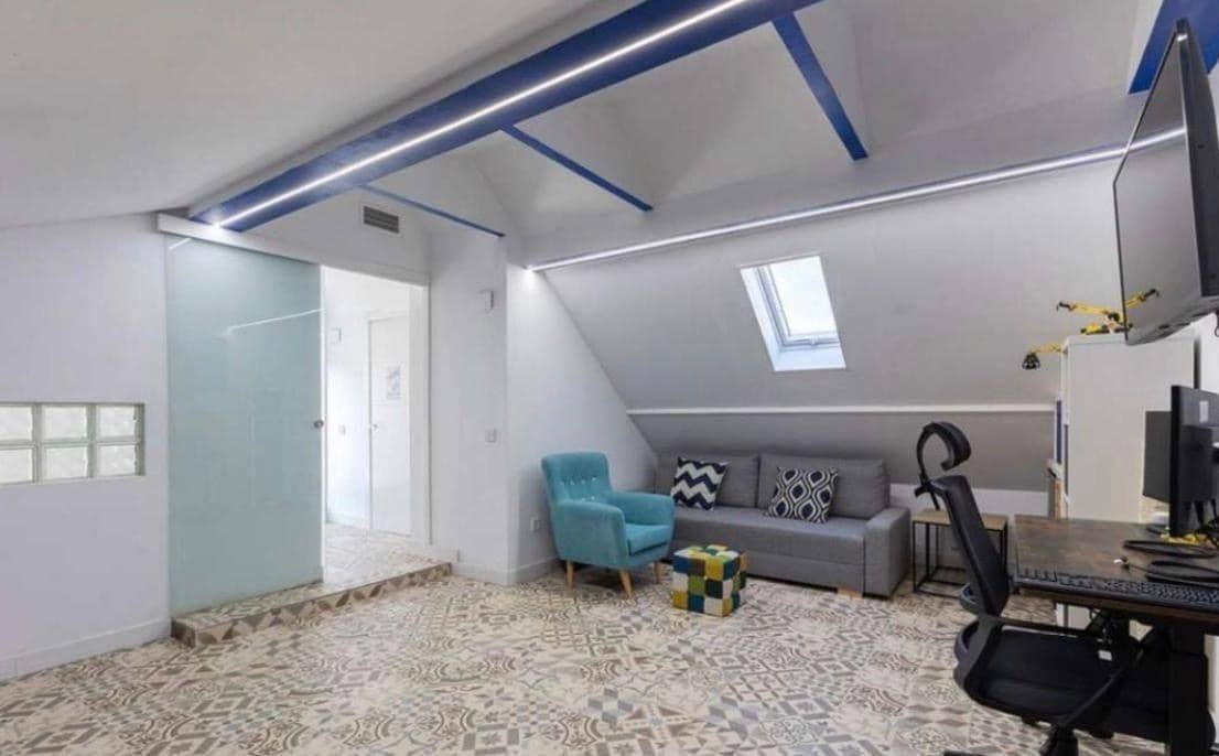 4 makuuhuone Paritalo myytävänä paikassa Valencia kaupunki mukana uima-altaan - 865 000 € (Ref: 10049381)