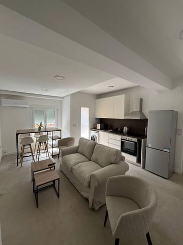 3 bedroom Flat for rent in Russafa, Valencia city - € 1,900 (Ref: 10062381)